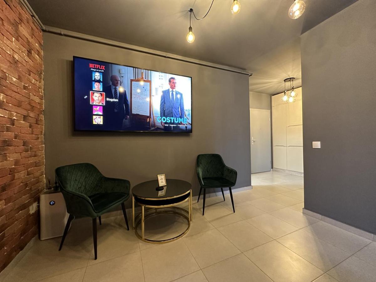 Elisio - Bricks Apartment Braşov Buitenkant foto