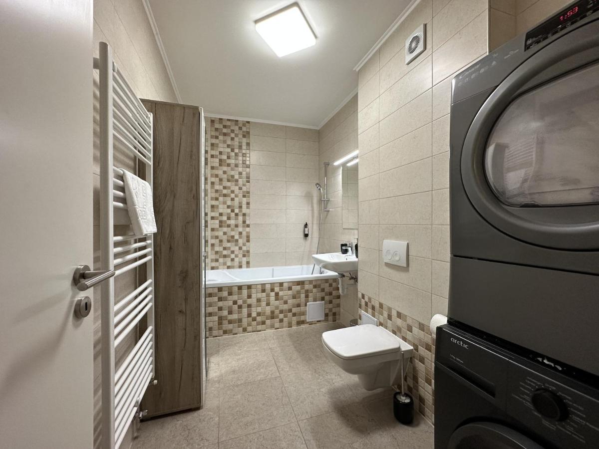 Elisio - Bricks Apartment Braşov Buitenkant foto