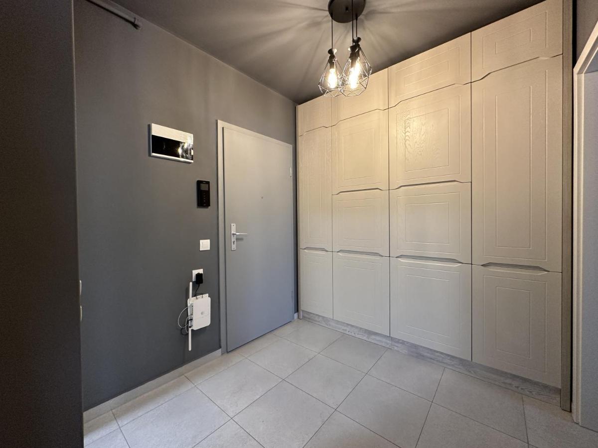 Elisio - Bricks Apartment Braşov Buitenkant foto